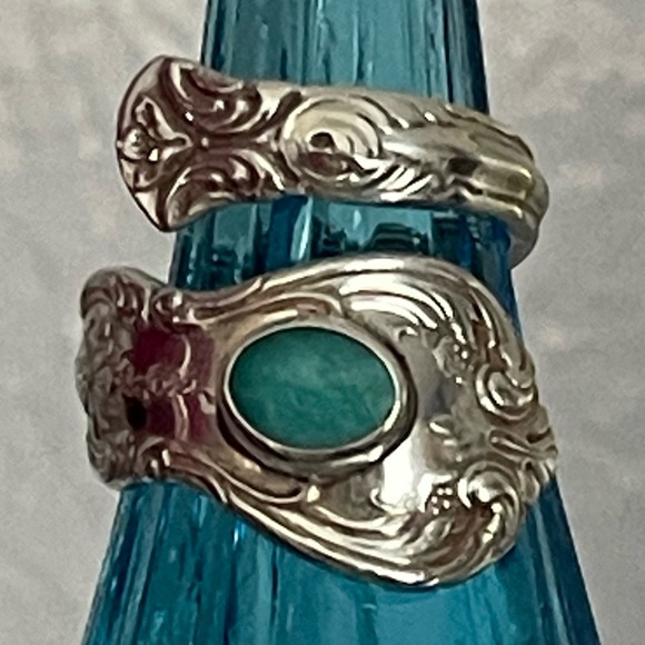 Lois Hill & Vintage Turquoise Rings - Picture 9 of 10